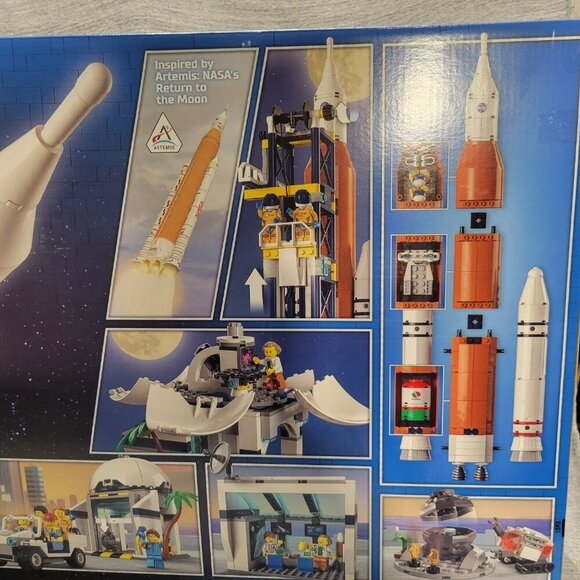 LEGO City Rocket Launch Center Building Toy Set 60351 - Picture 8 of 11